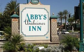 Abby'S Anaheimer Inn - Across Disneyland Park